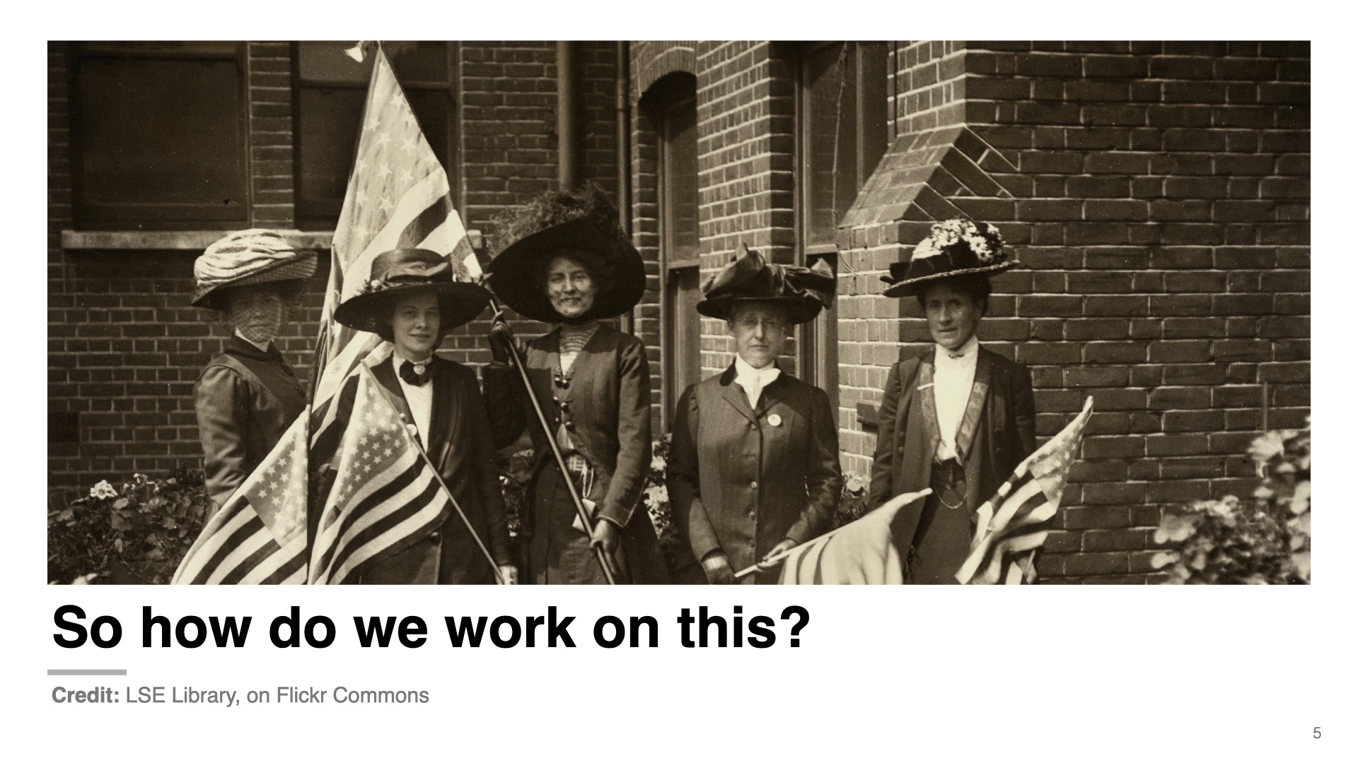Historical photograph of Suffragettes holding american flags
